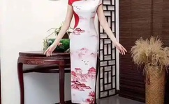 男生和女生一起打 扑克牌的APP